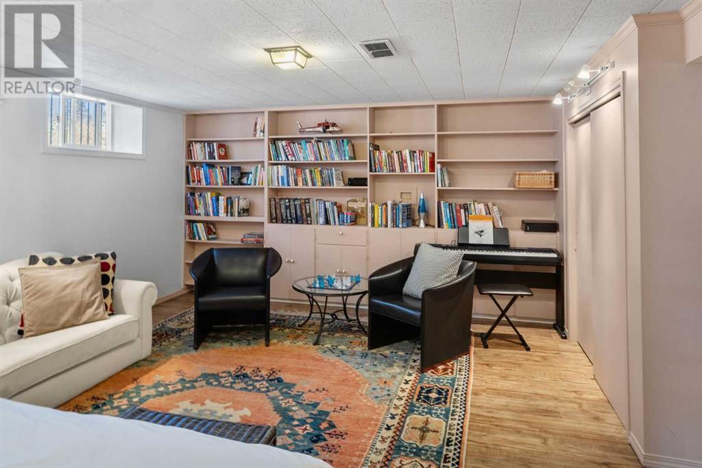 Single Family House Bungalow for Sale in   Avenue SW Elboya Calgary 