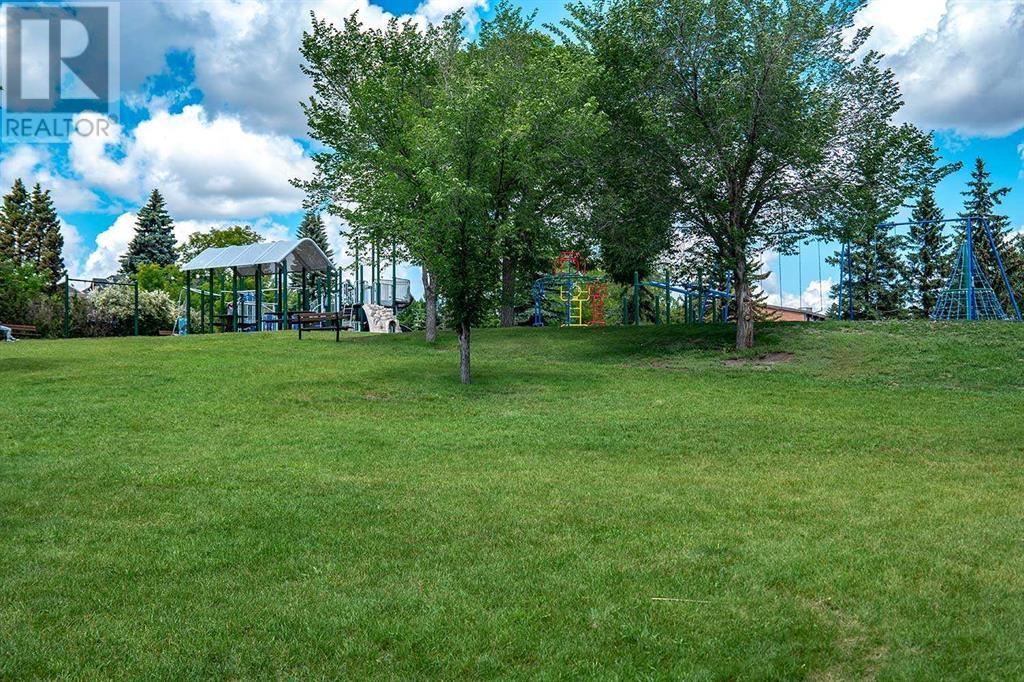Single Family House Bungalow for Sale in   Avenue SW Elboya Calgary 