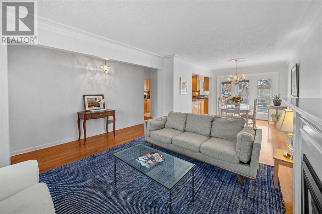 Single Family House Bungalow for Sale in   Avenue SW Elboya Calgary 
