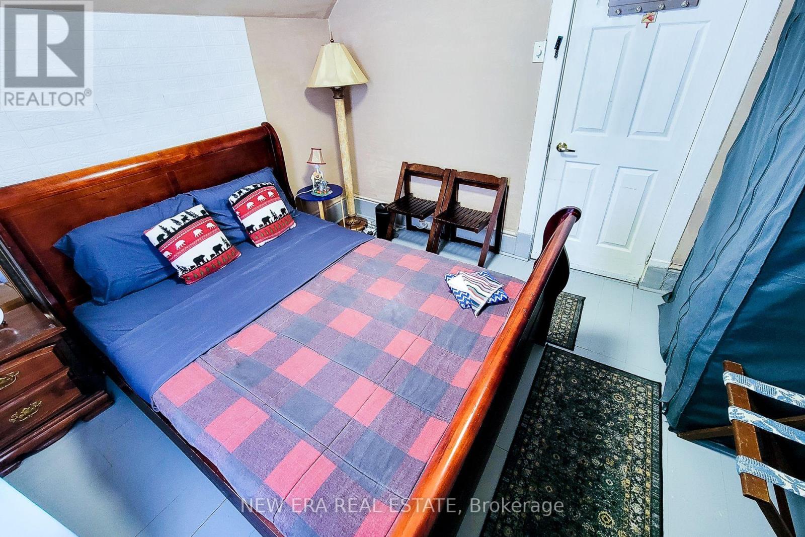Photo 5 of 5557 Mcgrail Avenue, Niagara Falls ON