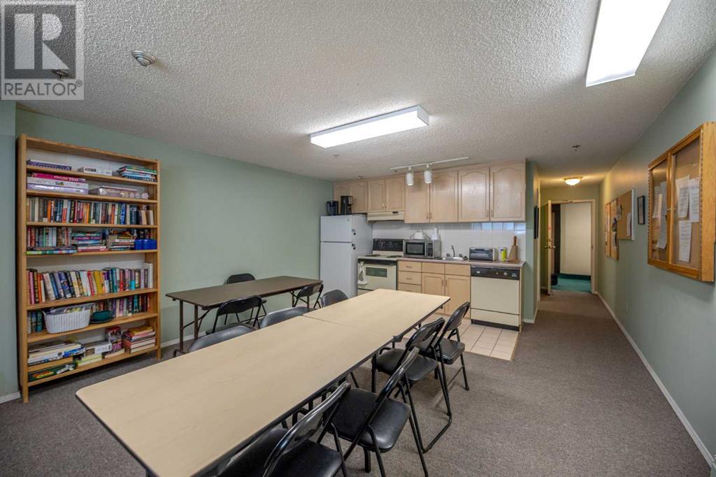 Single Family House for Sale in    Avenue SW Windsor Park Calgary 