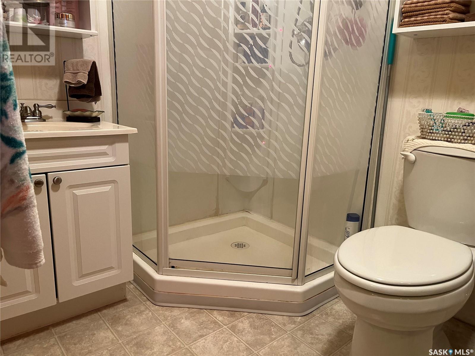 Photo 11 of 200 Cloverly Avenue, Arlington Rm No 79 SK