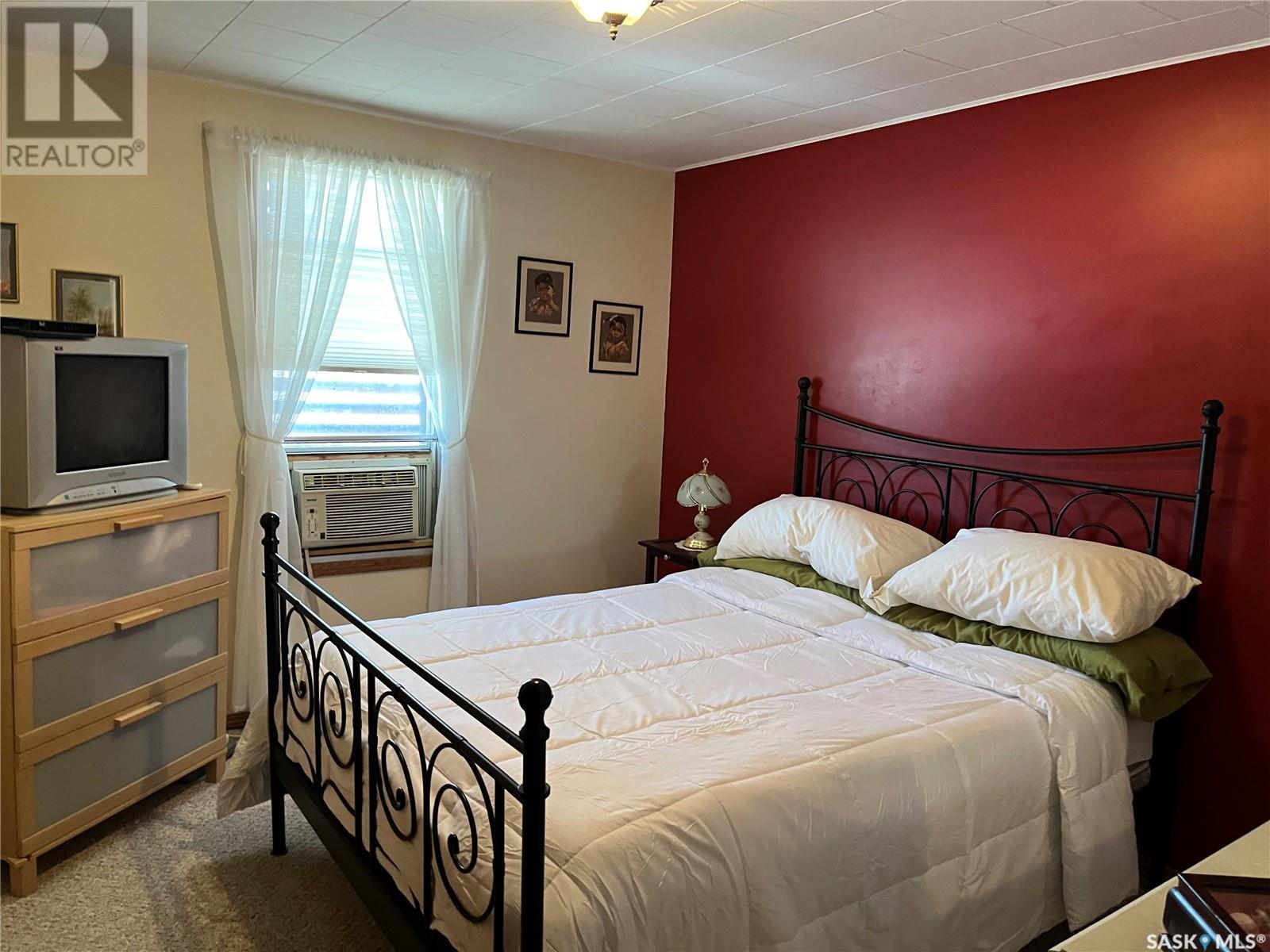 Photo 13 of 200 Cloverly Avenue, Arlington Rm No 79 SK