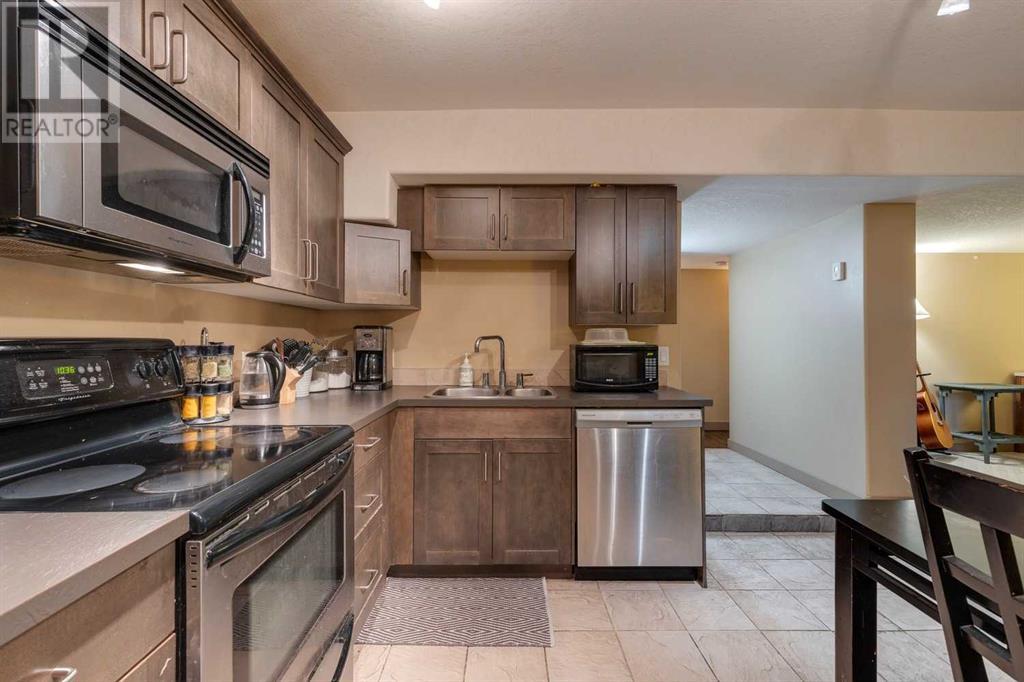 Single Family House for Sale in    Avenue SW Richmond Calgary 