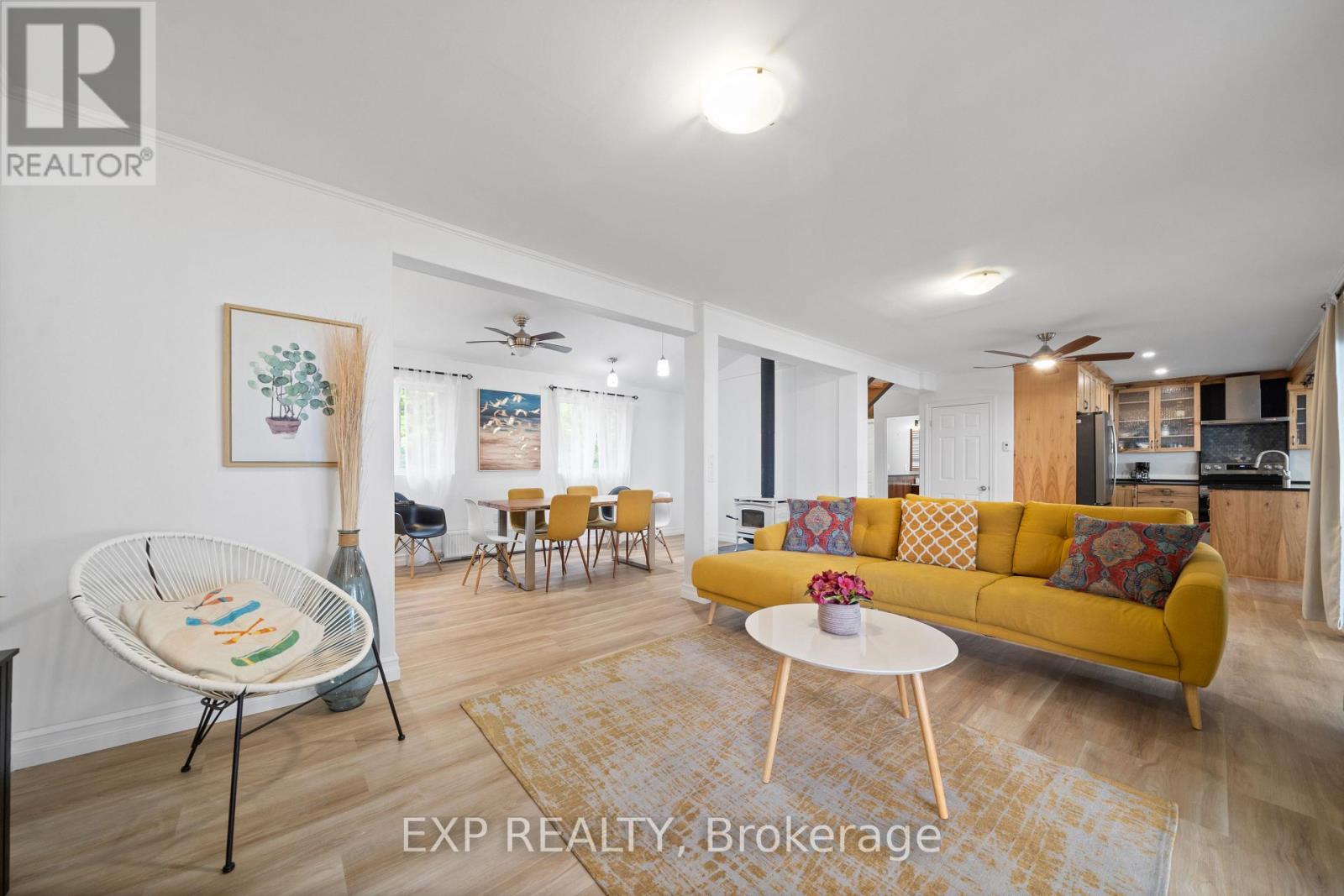 Photo 16 of 43 45 Clifford Street, Quinte West ON