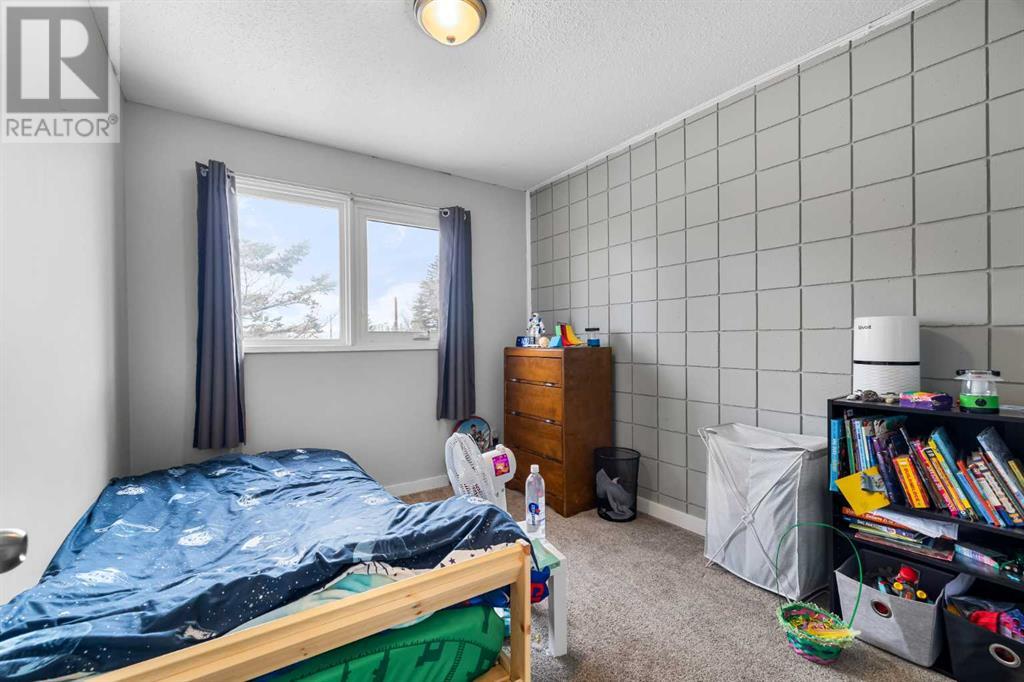 Single Family House for Sale in  Greenview Drive NE Greenview Calgary 