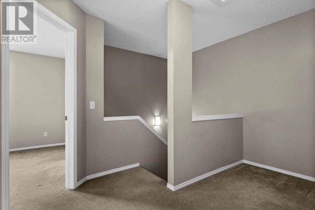 Single Family House for Sale in  Tuscany Springs Gardens NW Tuscany Calgary 
