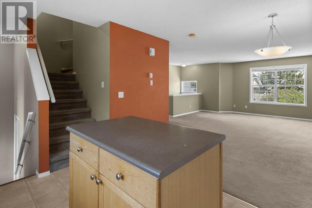 Single Family House for Sale in  Tuscany Springs Gardens NW Tuscany Calgary 