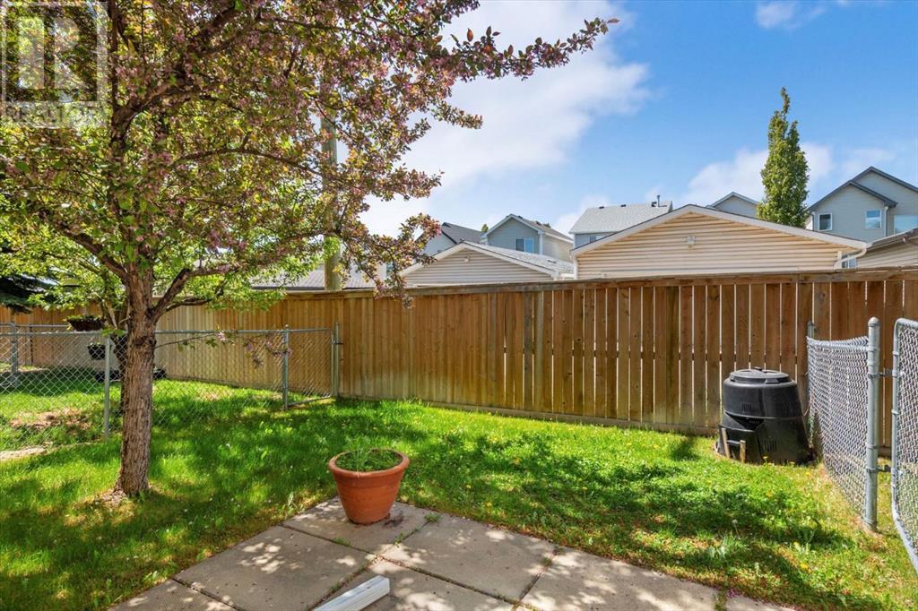 Single Family House for Sale in  Tuscany Springs Gardens NW Tuscany Calgary 