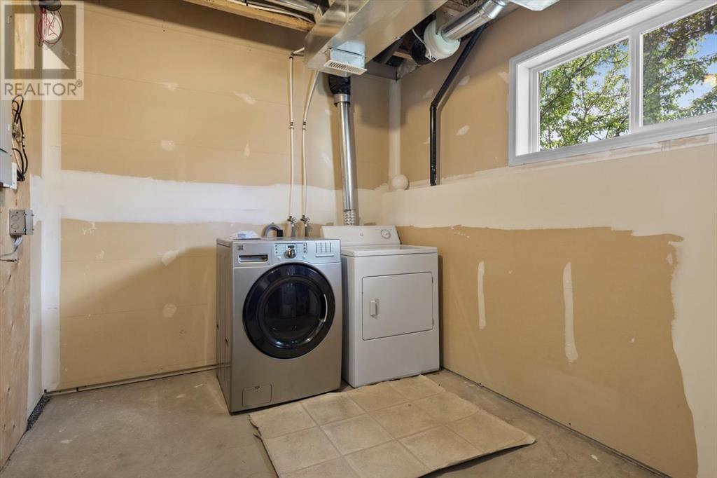 Single Family House for Sale in  Tuscany Springs Gardens NW Tuscany Calgary 