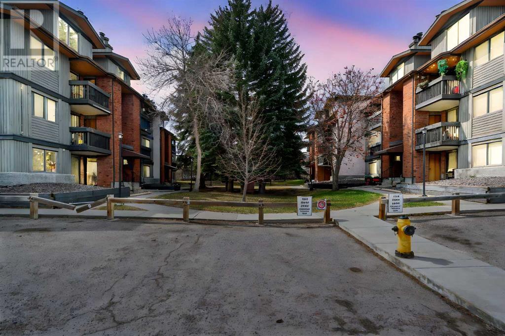 Single Family House for Sale in B  A Street SW Kingsland Calgary 