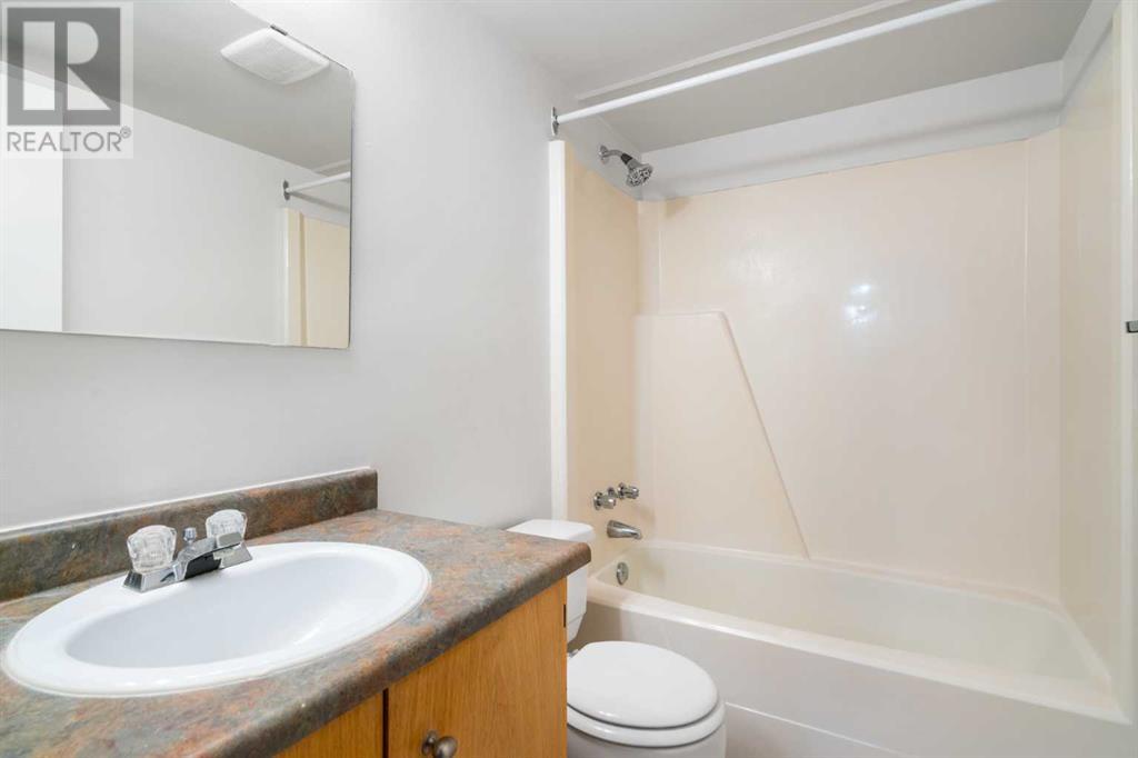 Single Family House for Sale in B  A Street SW Kingsland Calgary 