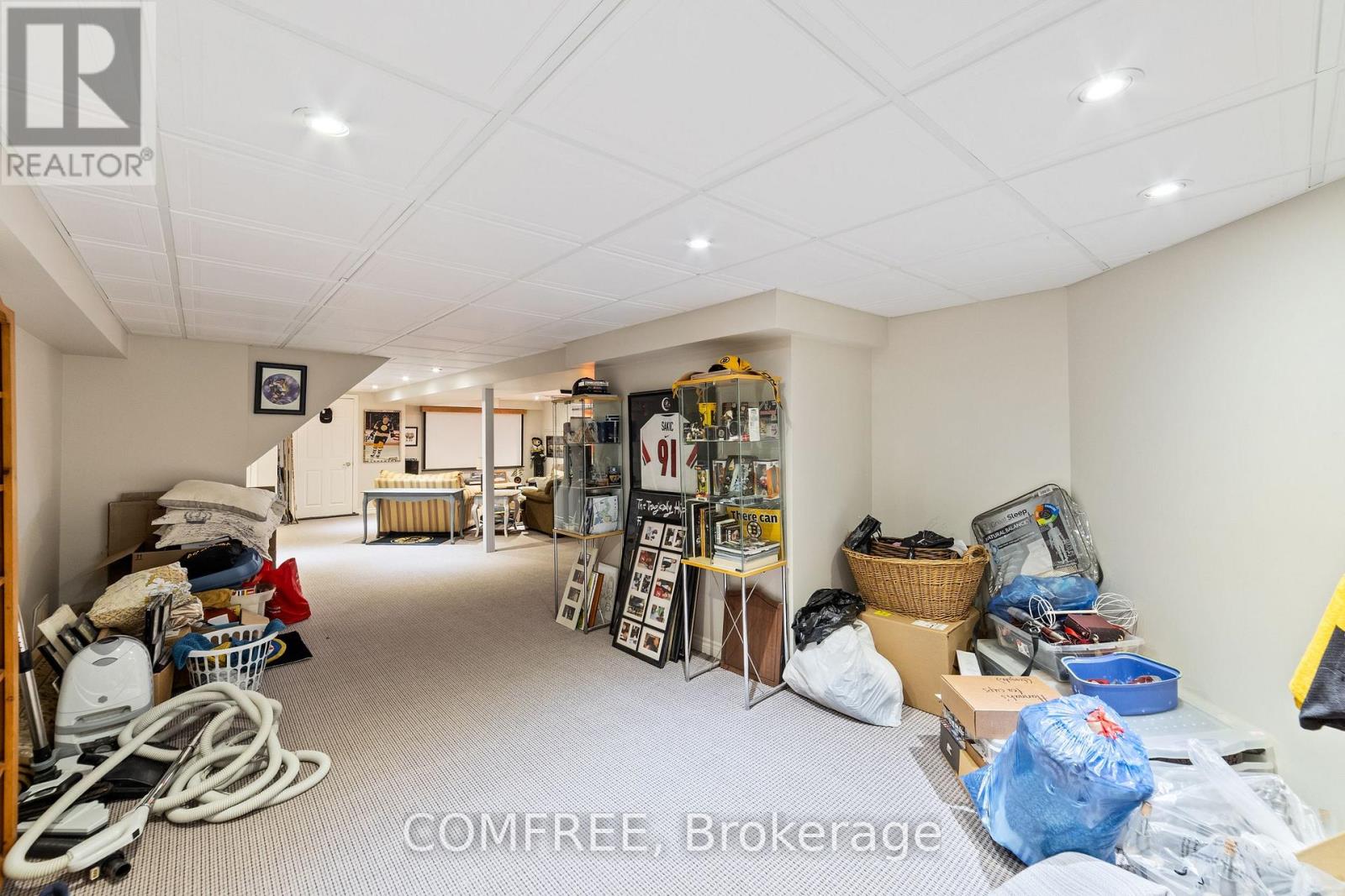 Photo 27 of 2131 Upland Drive, Burlington ON