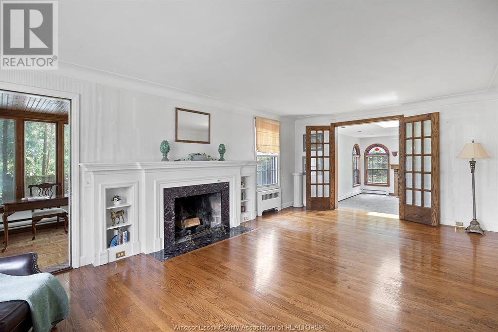 Photo 12 of 5765 Riverside Drive East, Windsor ON