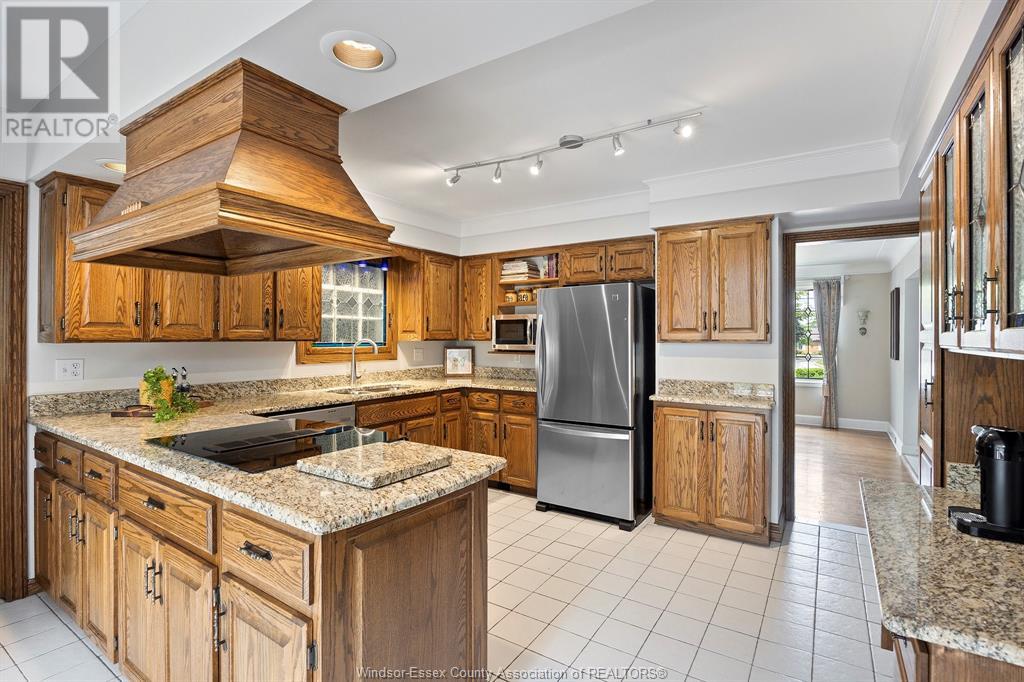 Photo 6 of 5765 Riverside Drive East, Windsor ON