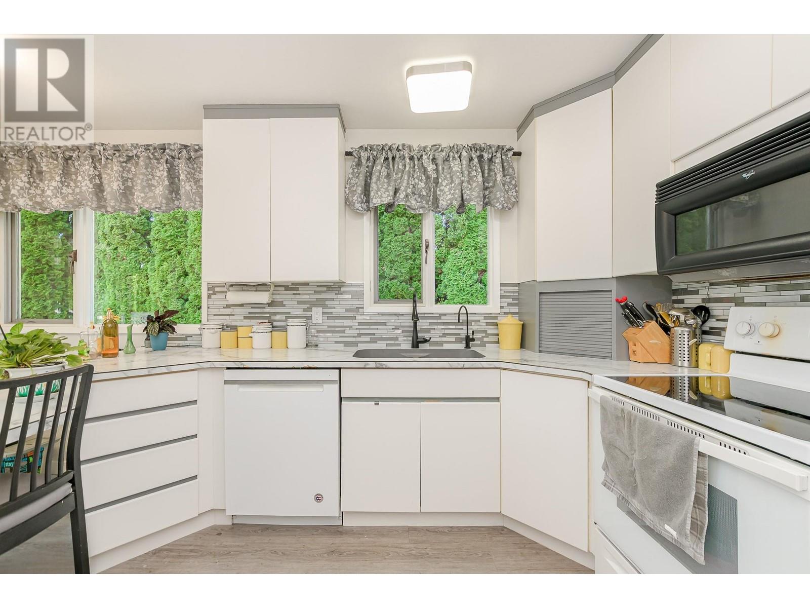 6601 97A Highway, Enderby