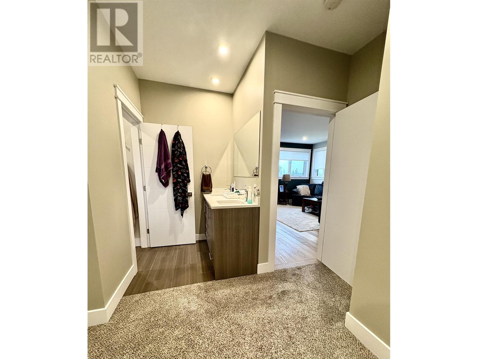 49 WOZNEY STREET, Kitimat