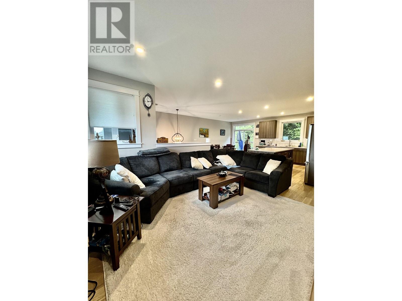 49 WOZNEY STREET, Kitimat