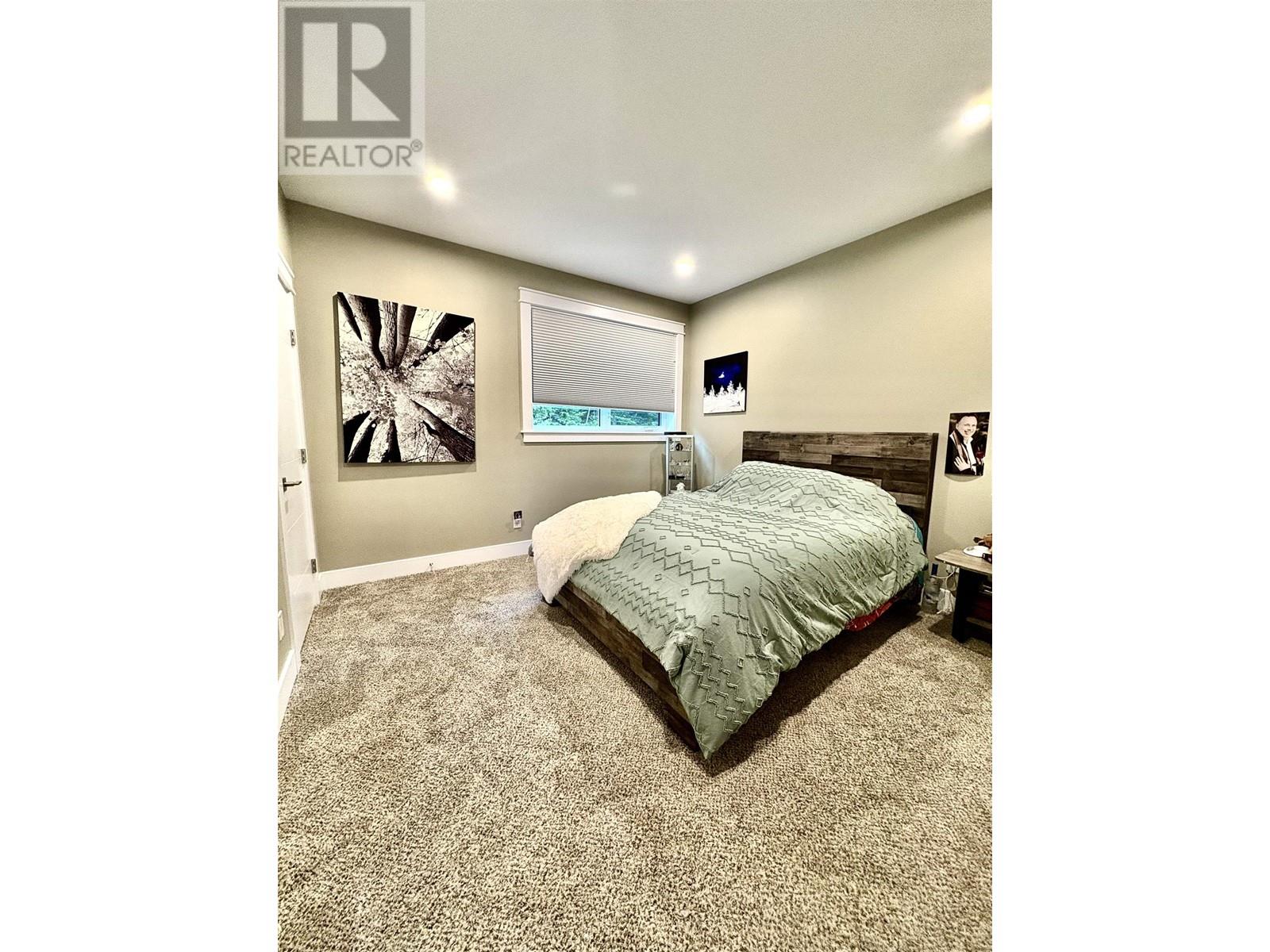 49 WOZNEY STREET, Kitimat