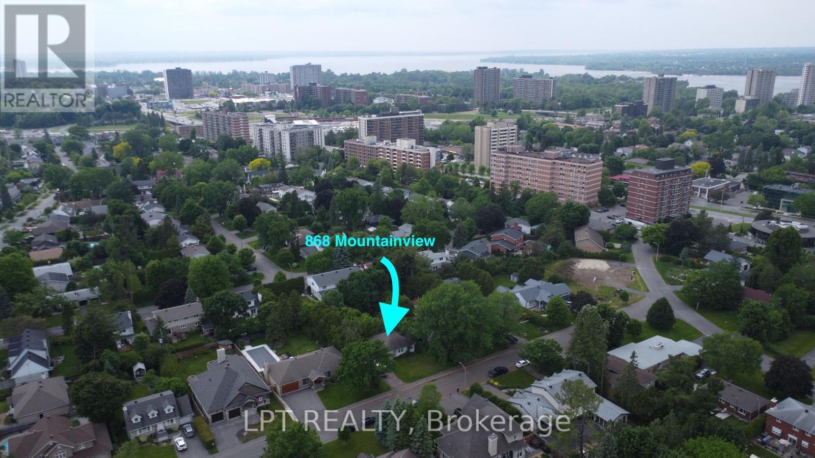 Photo 8 of 868 Mountainview Avenue, Ottawa ON