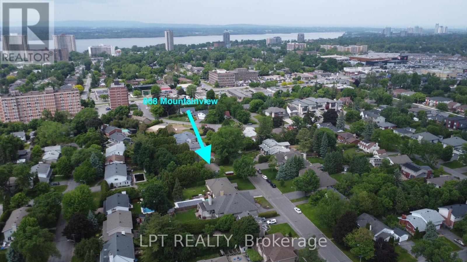 Photo 5 of 868 Mountainview Avenue, Ottawa ON