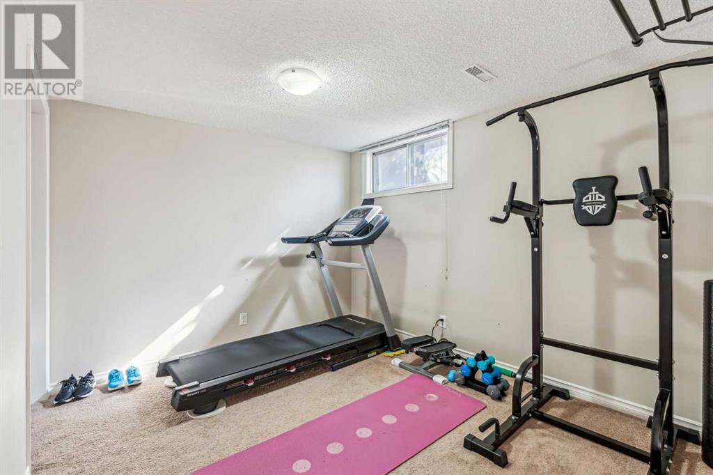Single Family House Bungalow for Sale in  Worcester Drive SW Wildwood Calgary 