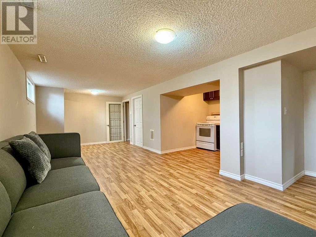Single Family House Bungalow for Sale in  Worcester Drive SW Wildwood Calgary 
