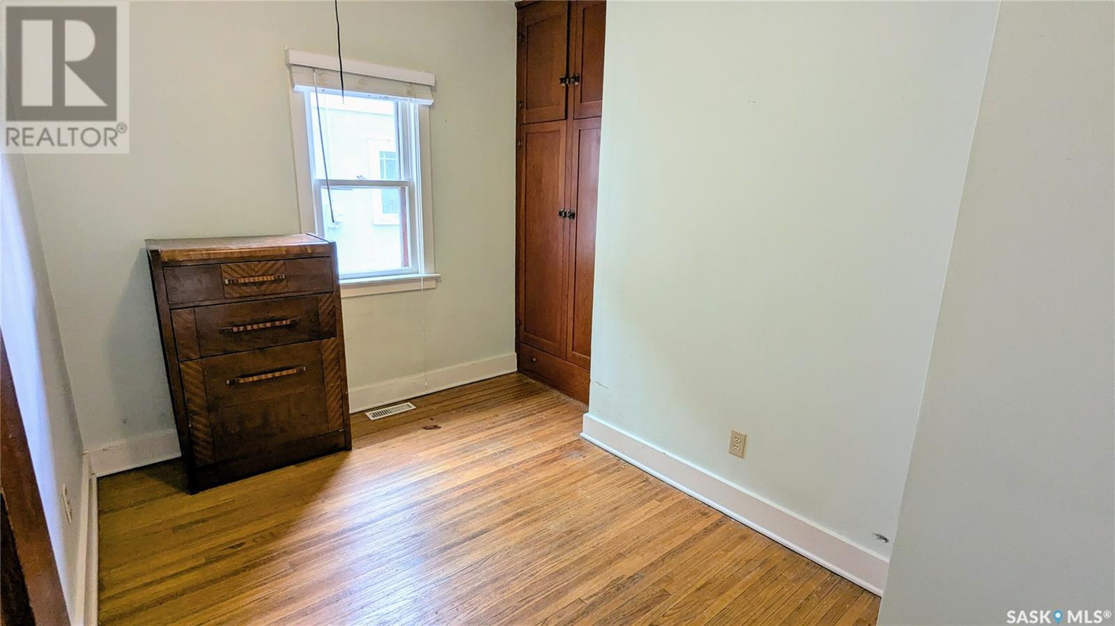 Single Family House Bungalow for Sale in  E AVENUE N Saskatoon 