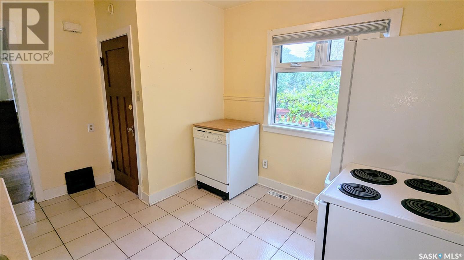 Single Family House Bungalow for Sale in  E AVENUE N Saskatoon 
