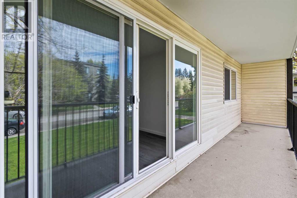 Single Family House for Sale in    Avenue SW Windsor Park Calgary 