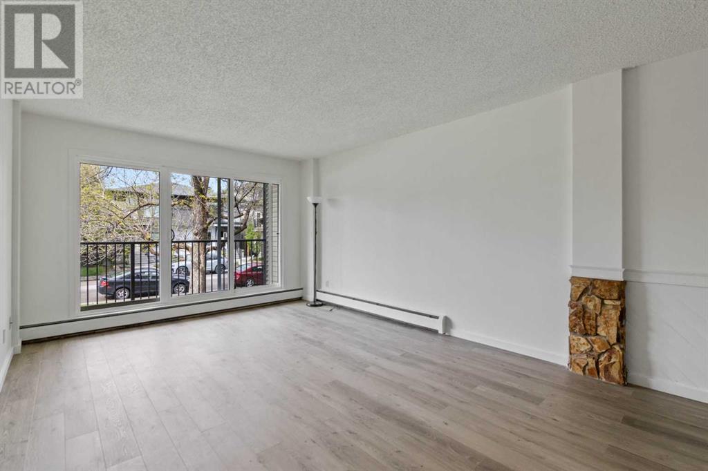 Single Family House for Sale in    Avenue SW Windsor Park Calgary 