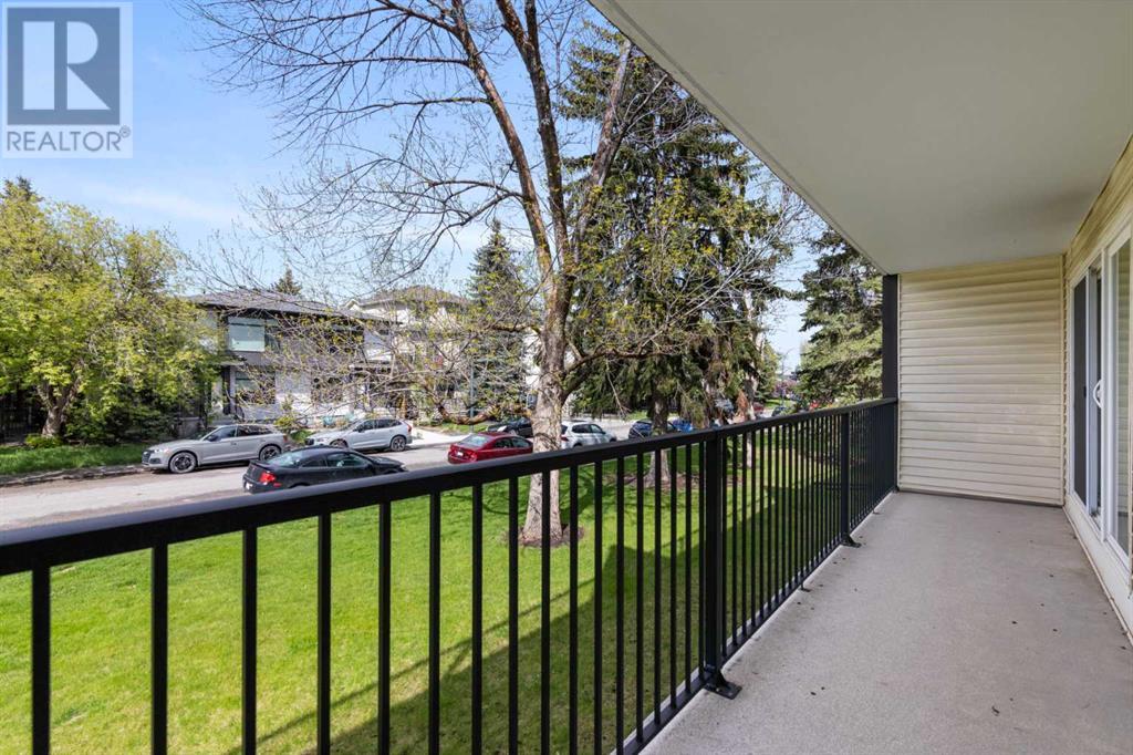 Single Family House for Sale in    Avenue SW Windsor Park Calgary 