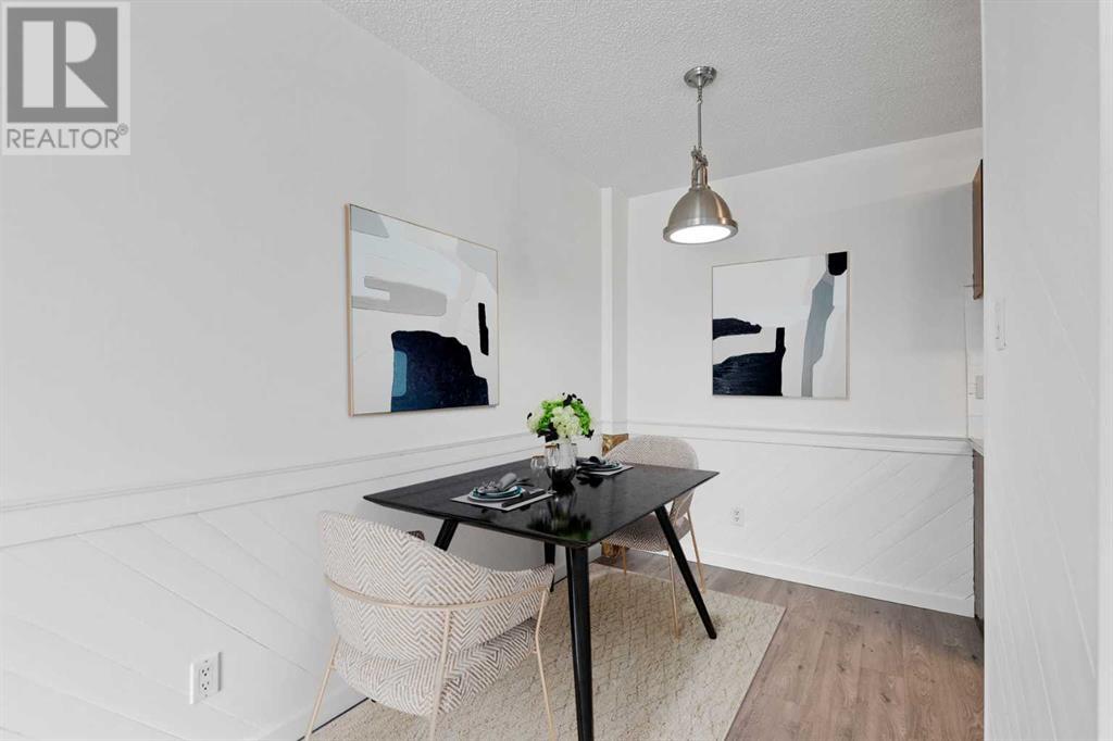 Single Family House for Sale in    Avenue SW Windsor Park Calgary 