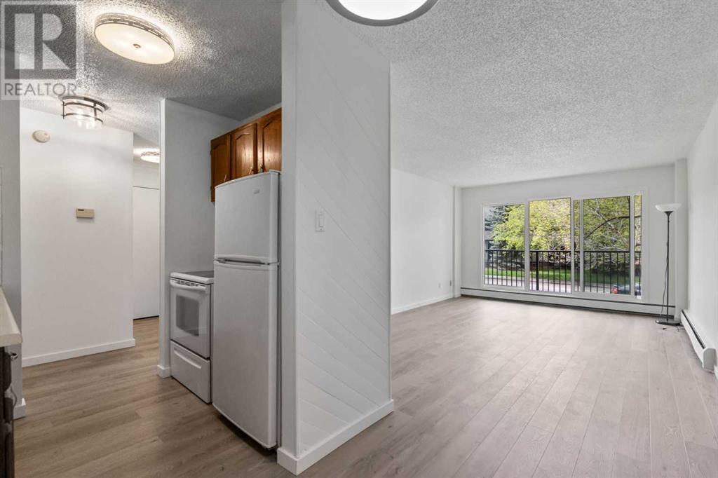 Single Family House for Sale in    Avenue SW Windsor Park Calgary 
