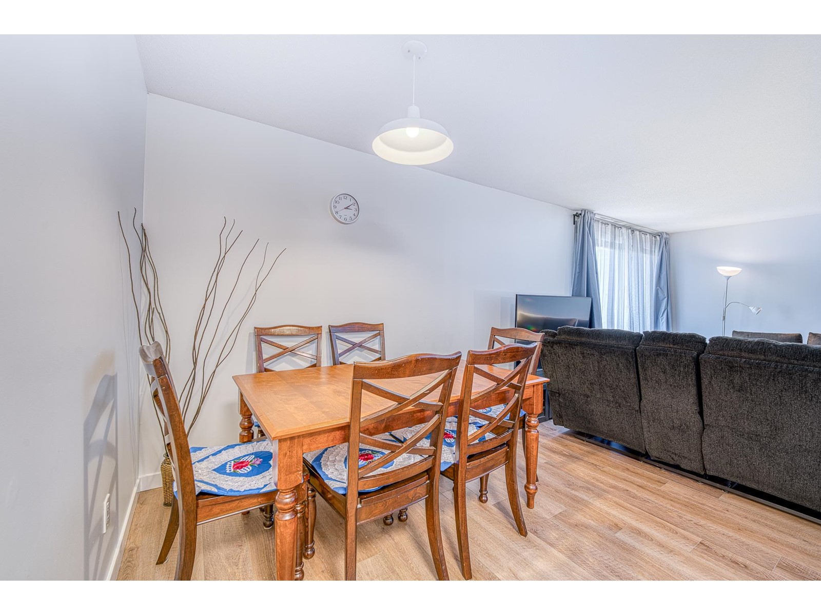 Photo 14 of 302 15288 100 Avenue, Surrey BC