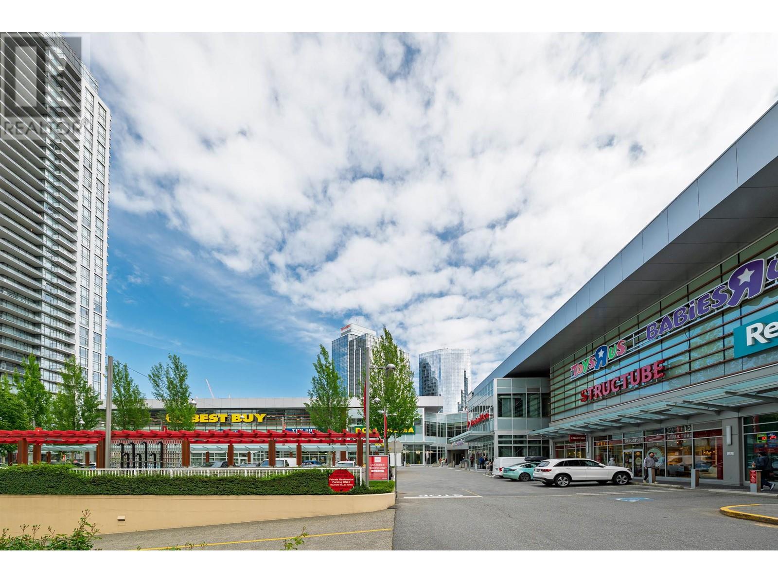 Photo 19 of 402 6240 Mckay Avenue, Burnaby BC