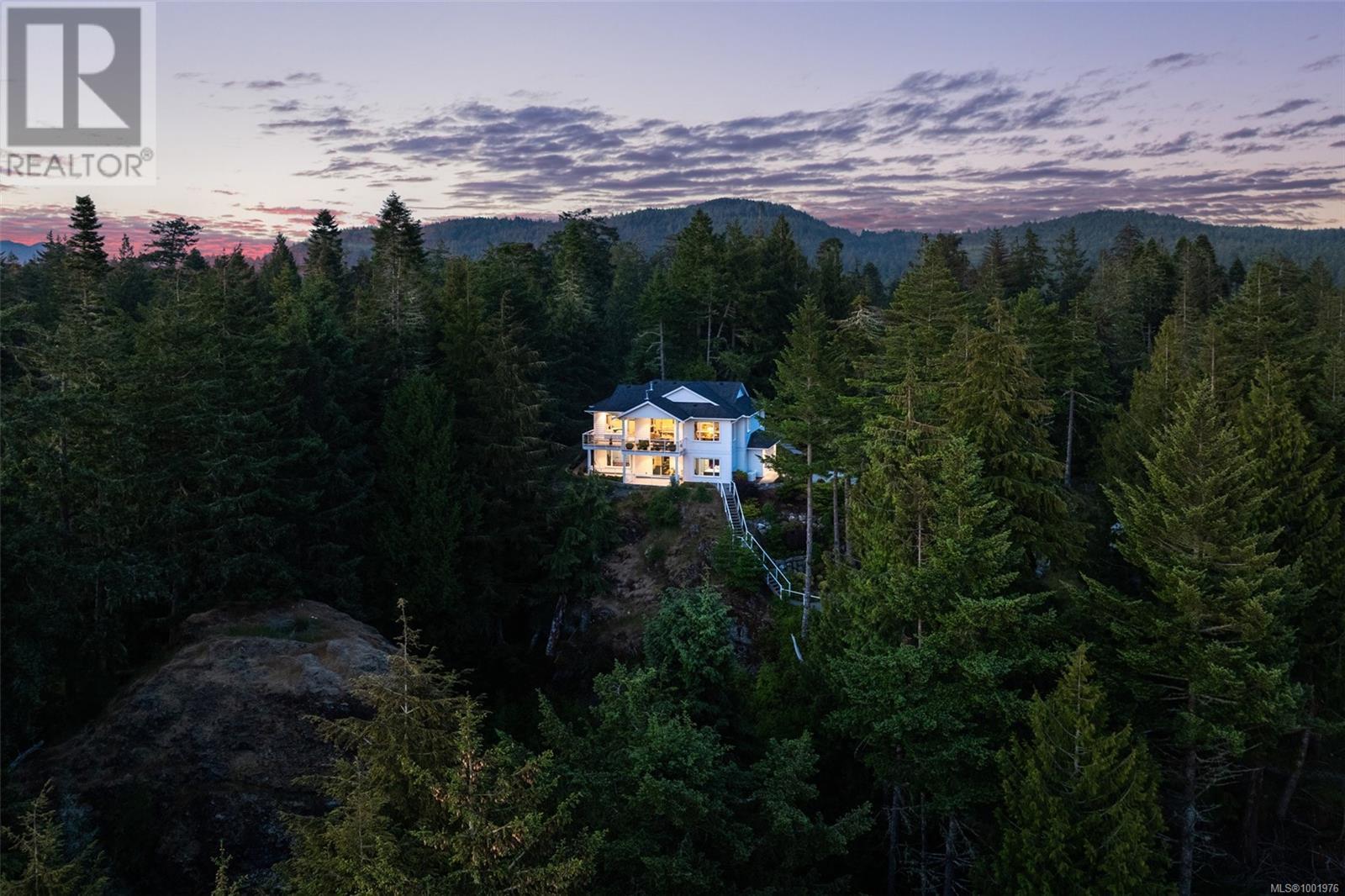 Photo 8 of 1210 Starlight Grove, Sooke BC
