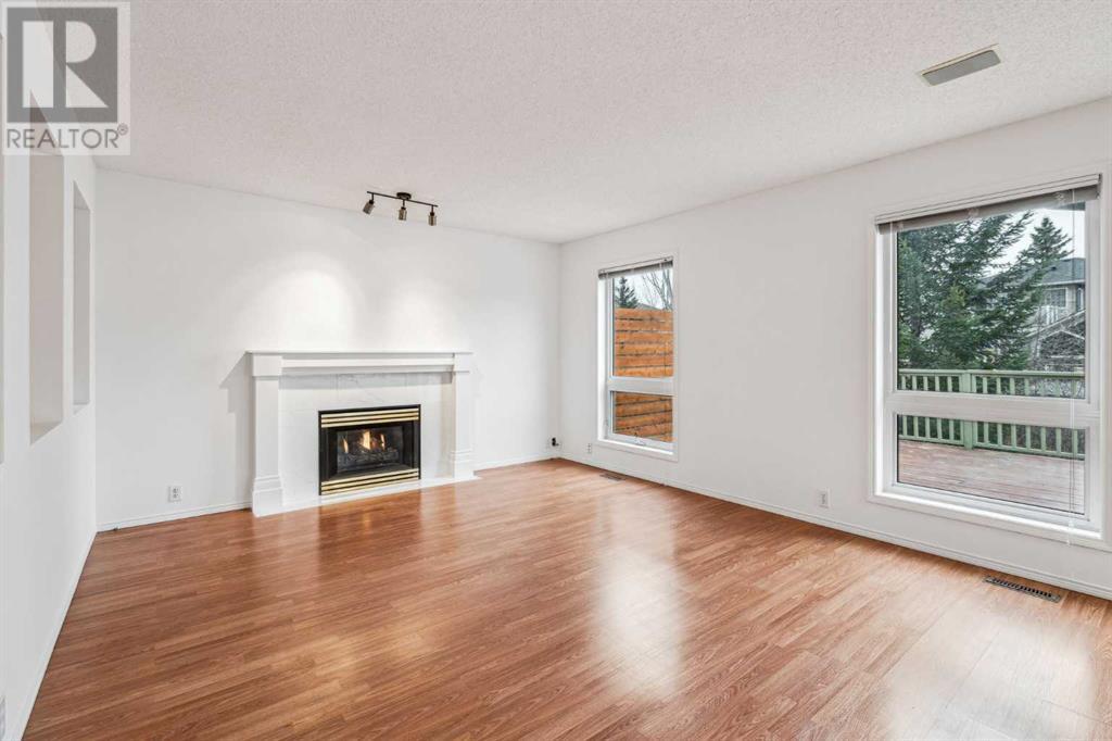 Single Family House for Sale in  Douglas Glen Heath SE Douglasdale/Glen Calgary 