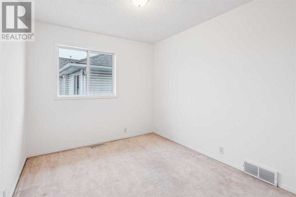 Single Family House for Sale in  Douglas Glen Heath SE Douglasdale/Glen Calgary 