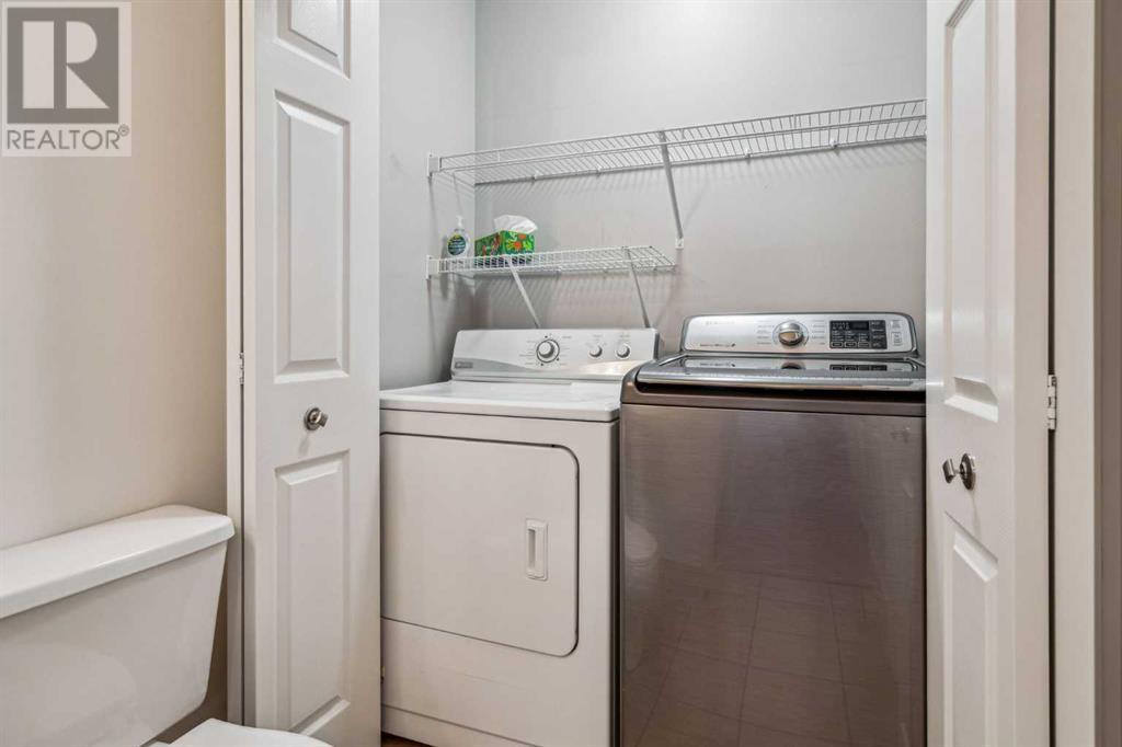 Single Family House for Sale in  Douglas Glen Heath SE Douglasdale/Glen Calgary 
