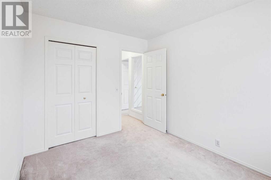 Single Family House for Sale in  Douglas Glen Heath SE Douglasdale/Glen Calgary 