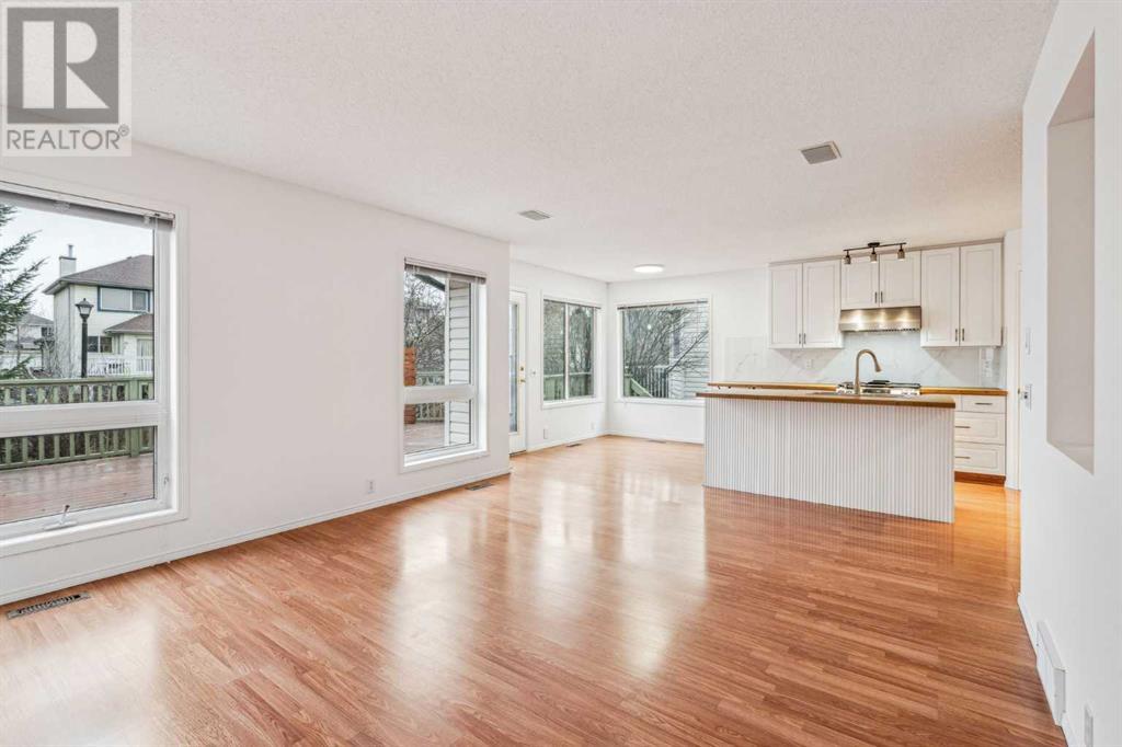 Single Family House for Sale in  Douglas Glen Heath SE Douglasdale/Glen Calgary 