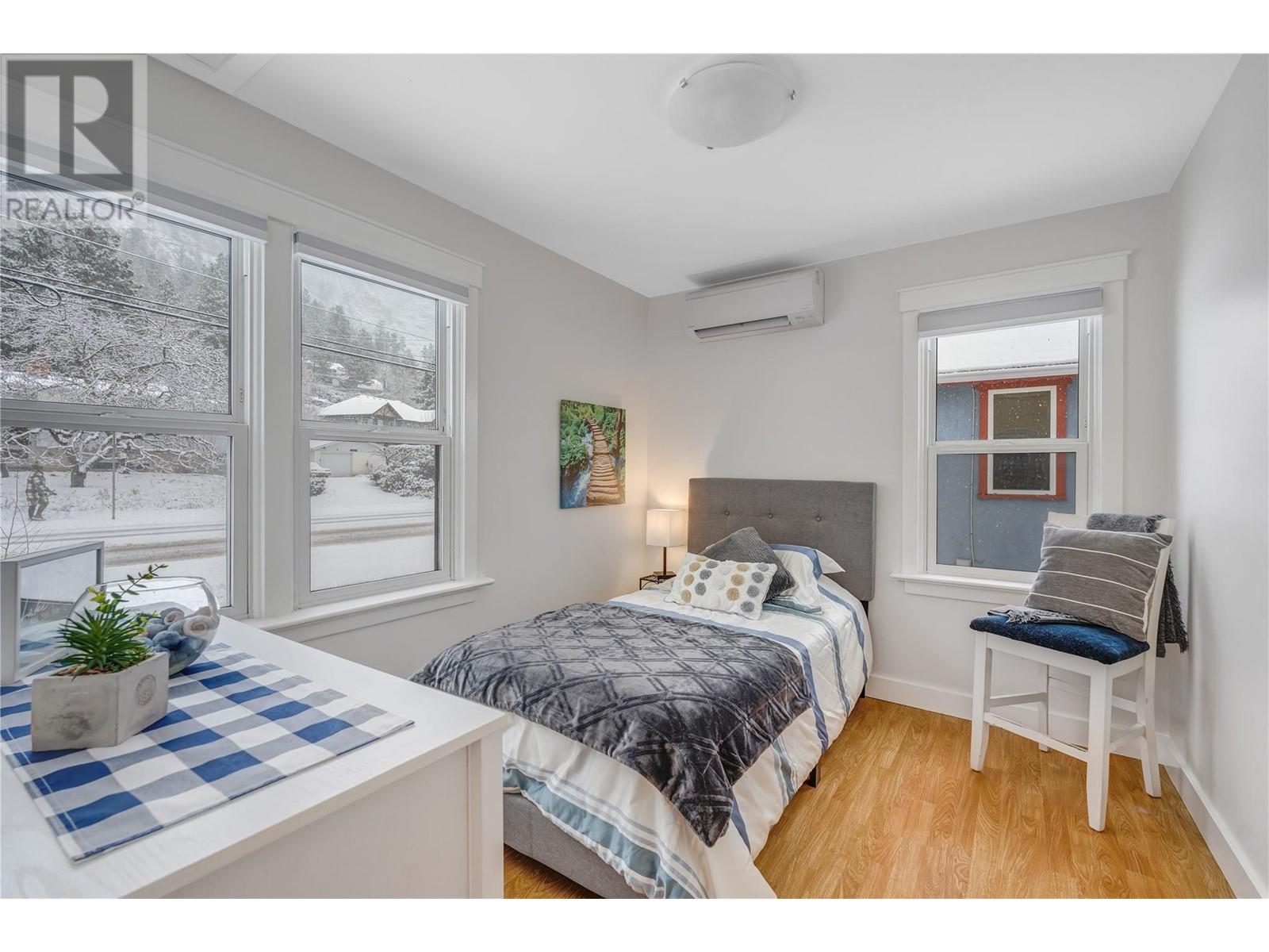 11212 Victoria Road, Summerland