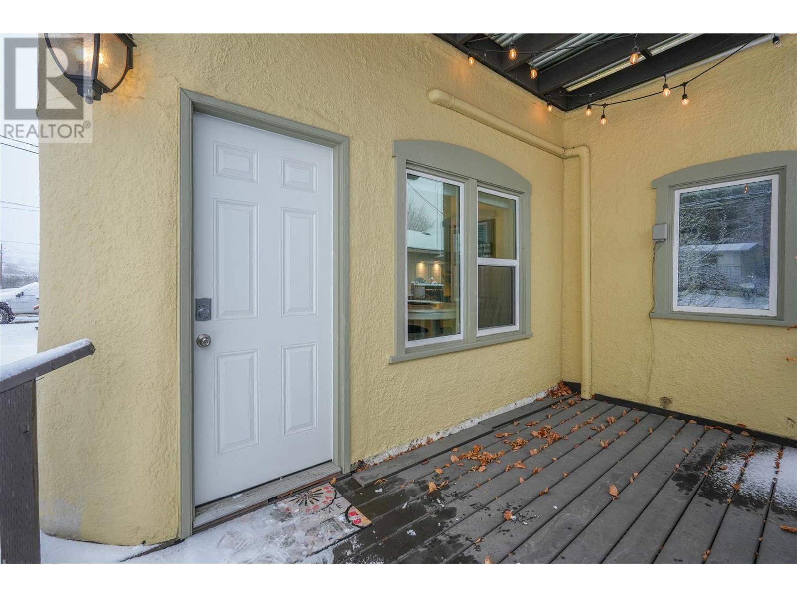 11212 Victoria Road, Summerland