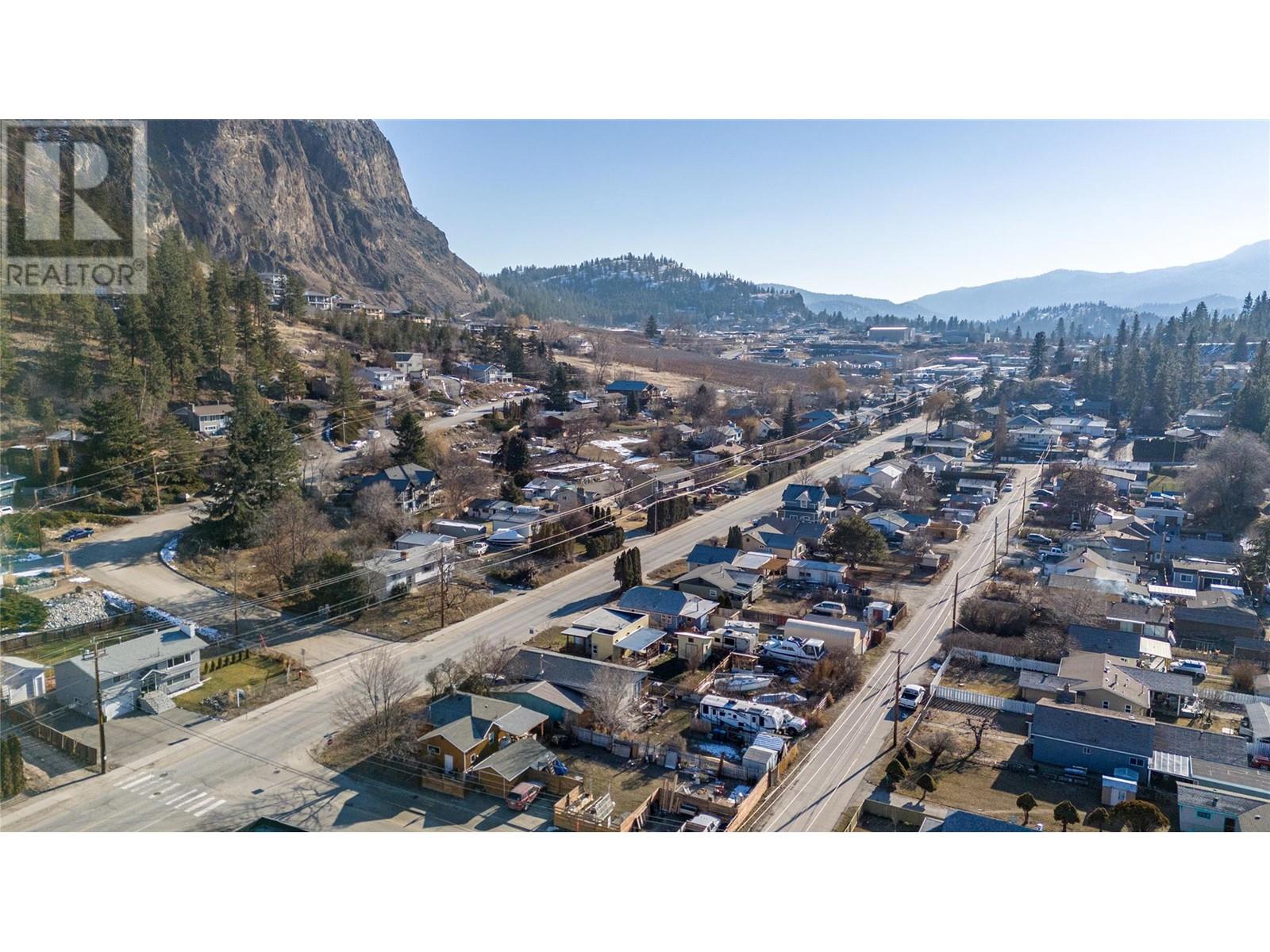 11212 Victoria Road, Summerland