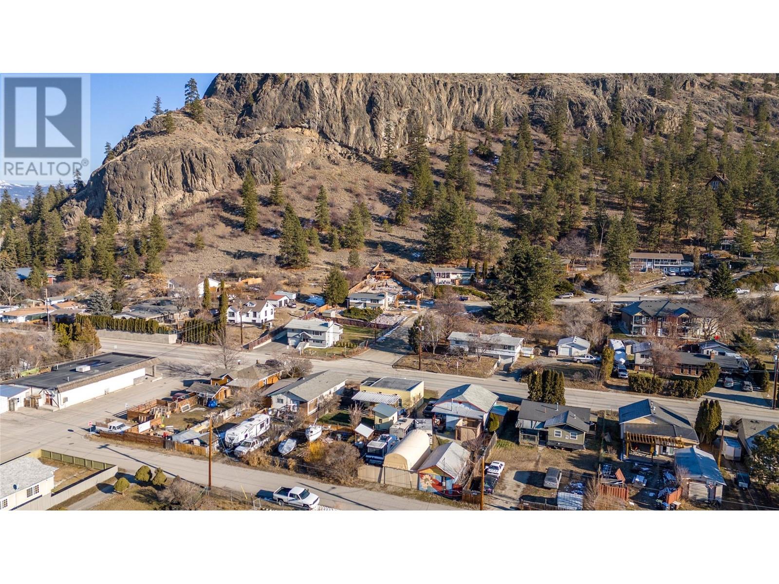 11212 Victoria Road, Summerland