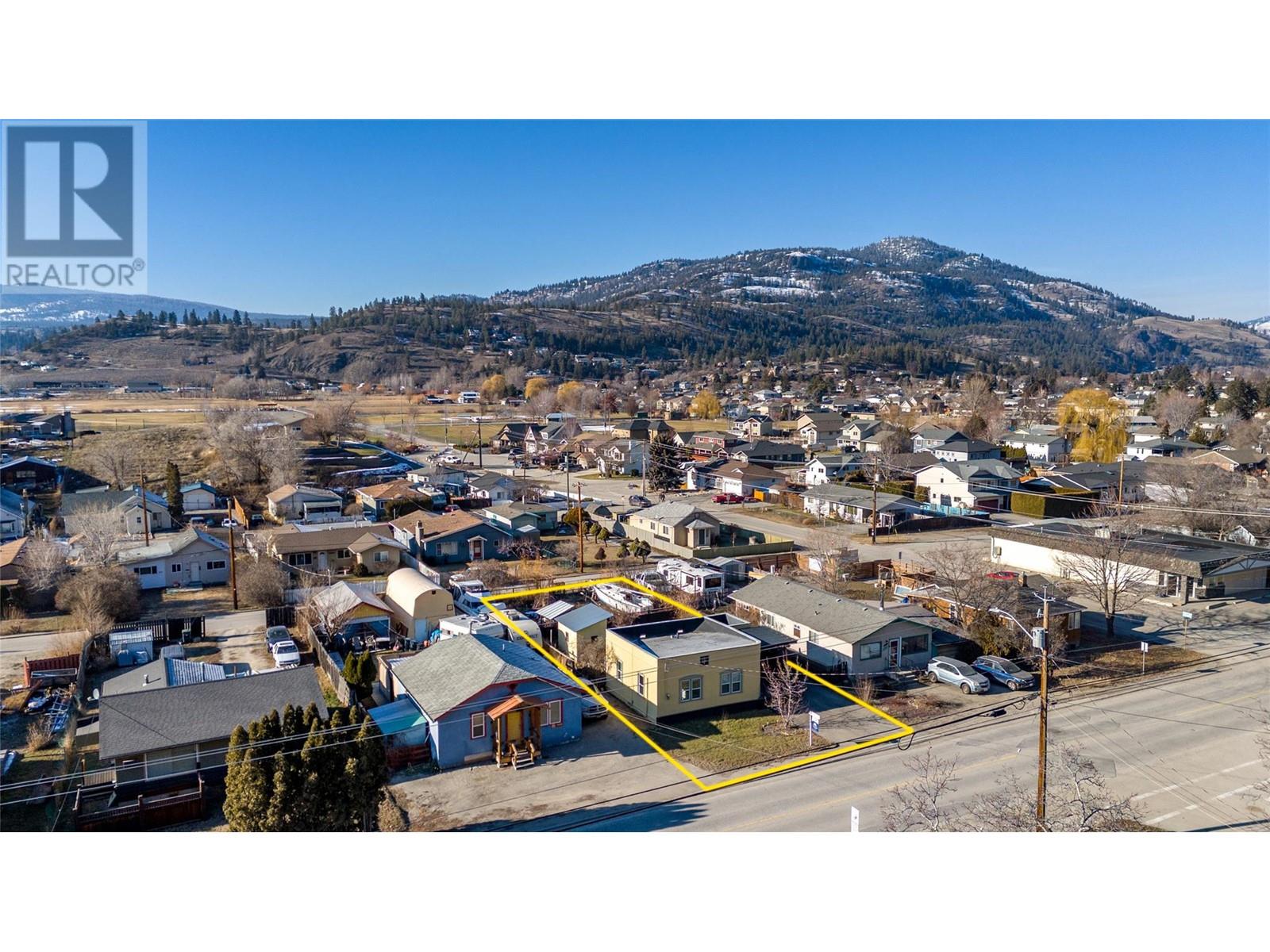 11212 Victoria Road, Summerland