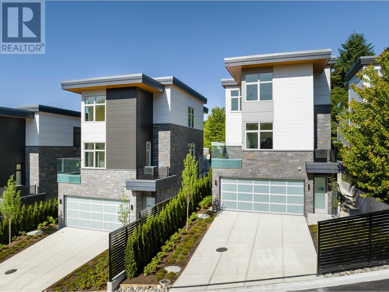 584 ARTHUR ERICKSON PLACE, West Vancouver real estate listing for sale