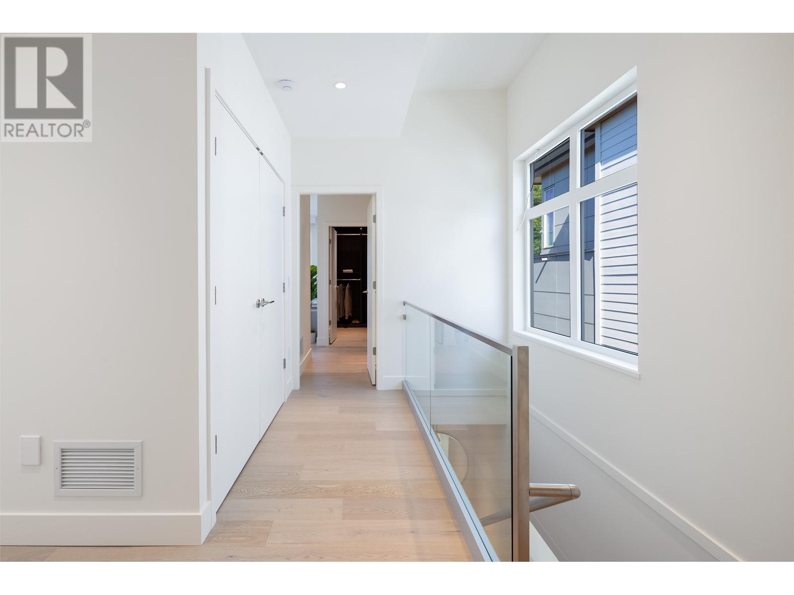 584 ARTHUR ERICKSON PLACE, West Vancouver real estate listing R3012318