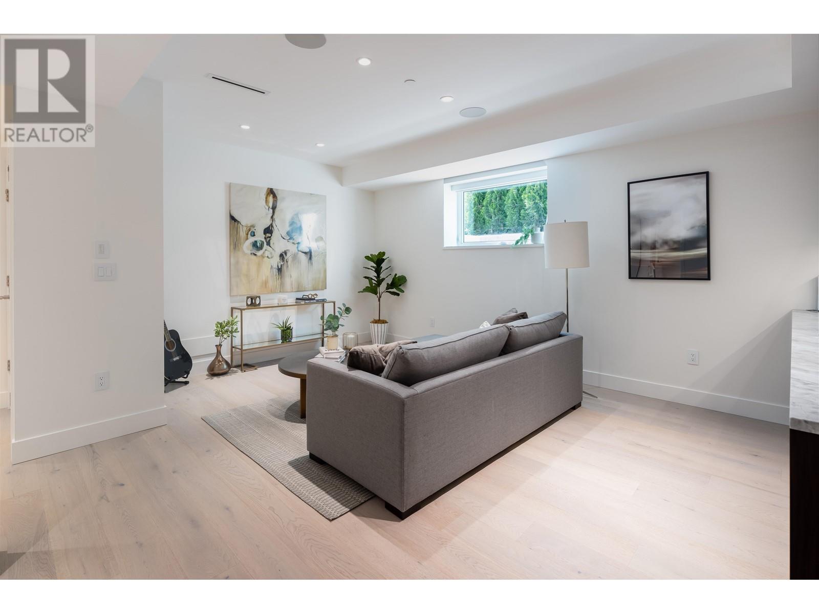 584 ARTHUR ERICKSON PLACE, West Vancouver real estate listing R3012318